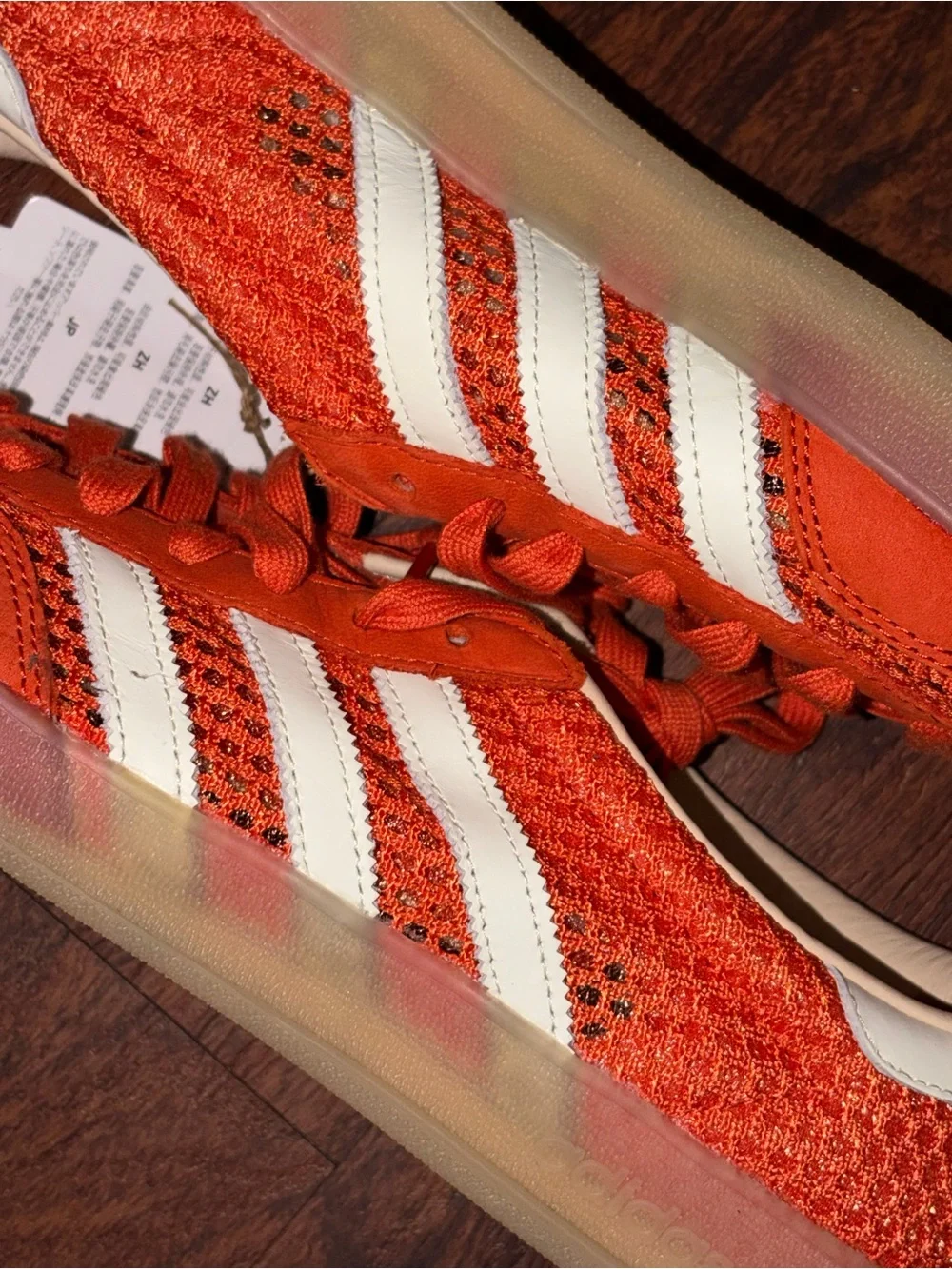 adidas 🔴very cozy